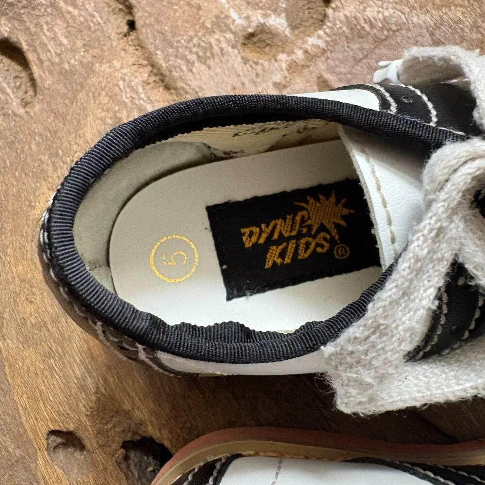 Dyna Kids retro black white saddle shoes toddler size 5 sock hop 1950s style